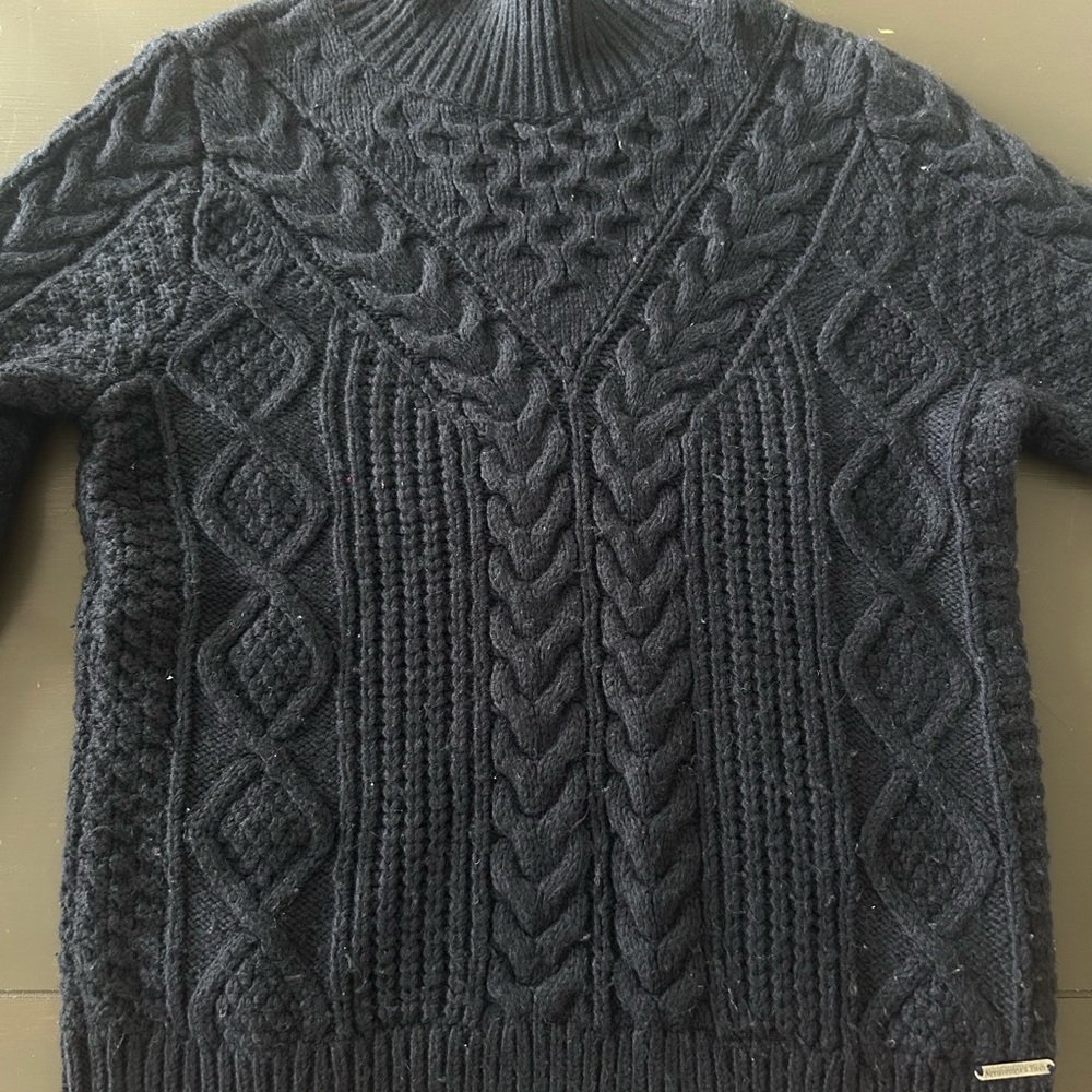 Abercrombie & Fitch Women's Black Cable Knit Turtleneck Sweater